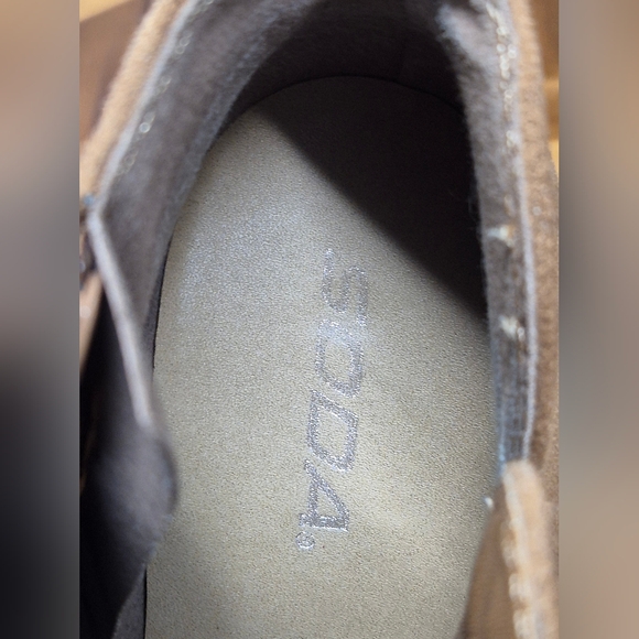 Soda Light Brown Ankle Booties with Wedge Heel Women's size 7.5 - Picture 5 of 8